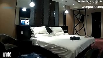 Затрахали невинную китайскую сучку секс игрушками